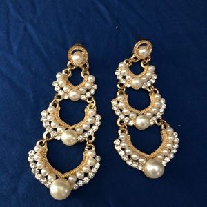 Chandelier earrings